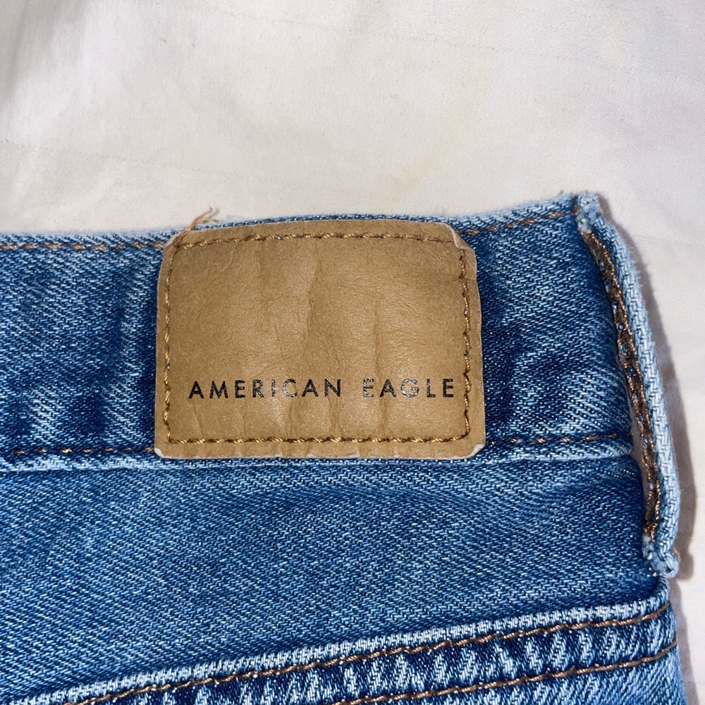 High Rise Ripped Mom Jeans. - Picture 6 of 7